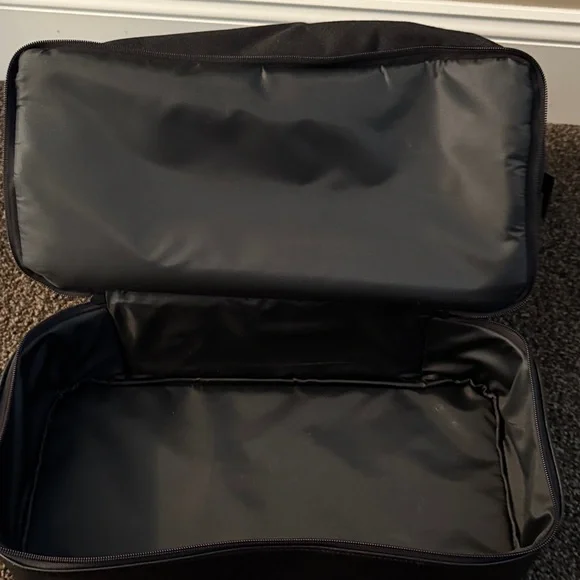 BEIS Mini weekender in Black - Picture 4 of 8